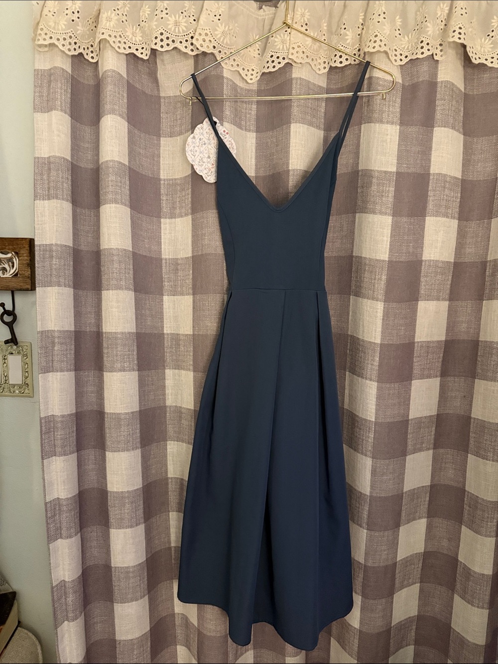 Sleeveless V-Neck Navy Midi Dress